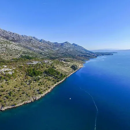 Mira * Starigrad Paklenica