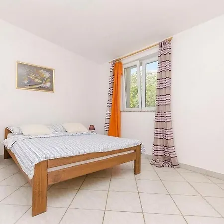 Lägenhet Mira Starigrad Paklenica