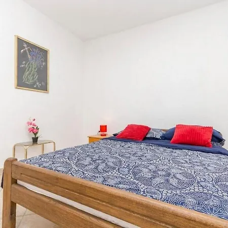 Mira Apartmán *
