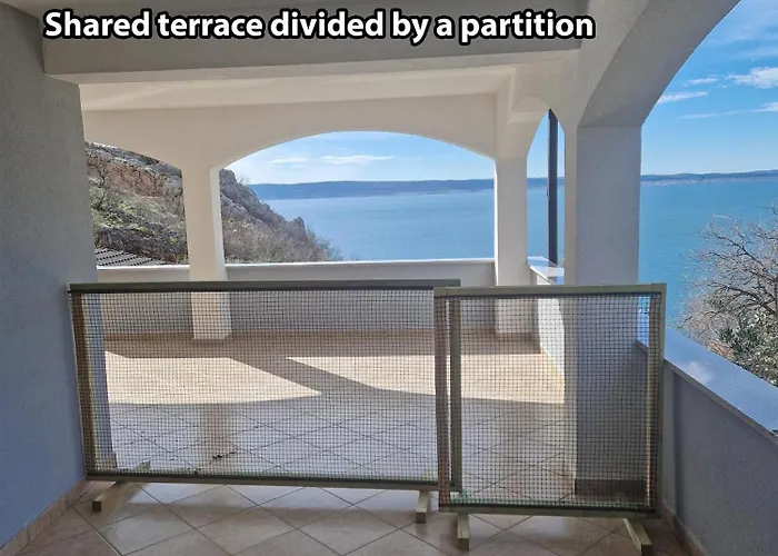 Mira * Starigrad-Paklenica
