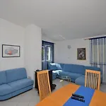 Mira Apartamento Starigrad Paklenica
