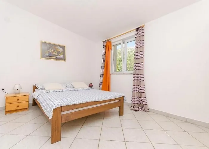 Apartamento Mira Starigrad Paklenica