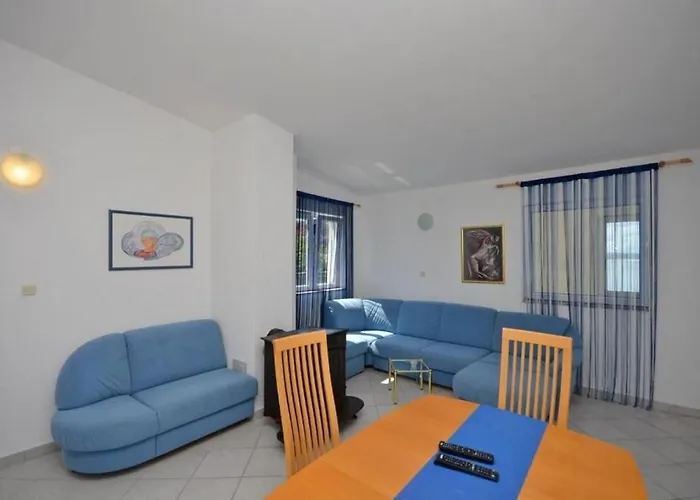 Mira Apartamento Starigrad Paklenica